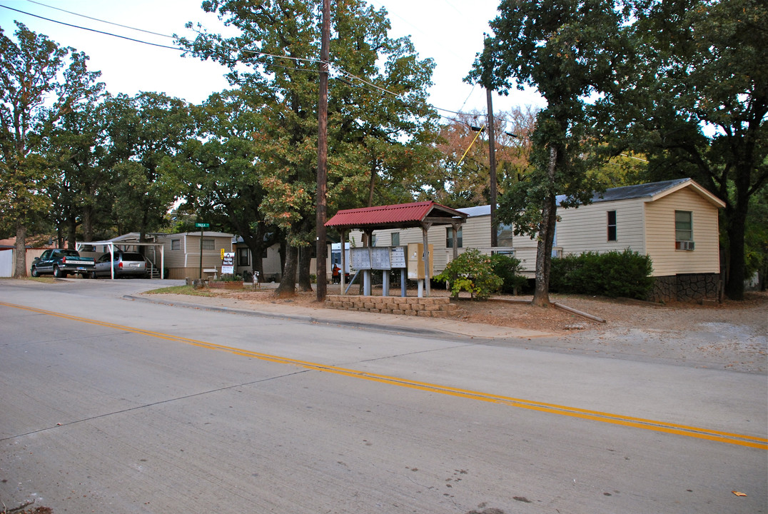 Westwood Mobile Home Park in Irving, TX - Building Photo