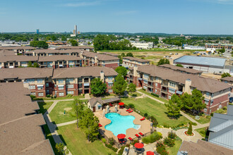 The Reserve at Elm in Jenks, OK - Foto de edificio - Building Photo