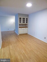 10221 Valentino Dr in Oakton, VA - Building Photo - Building Photo