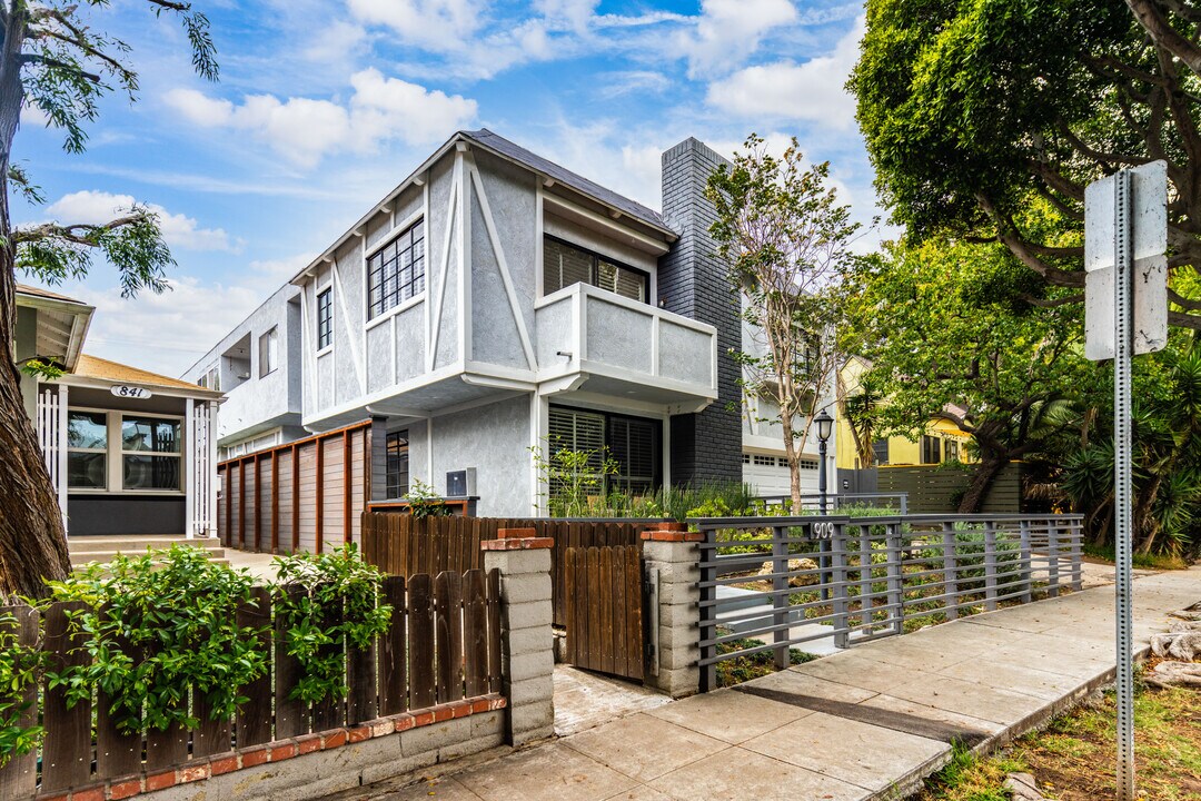 909 Grant St in Santa Monica, CA - Building Photo