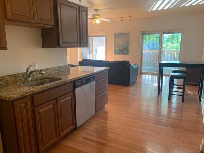136 Front St, Unit 2 and 3 in Binghamton, NY - Building Photo - Building Photo