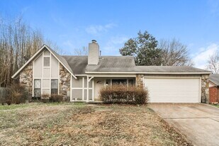 8229 Valley Ridge Trail in Memphis, TN - Building Photo