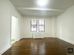 WEST 68 STREET, Unit 9G in New York, NY - Foto de edificio - Building Photo