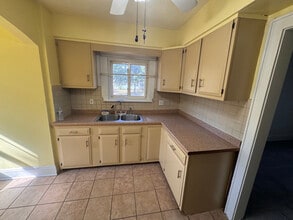 576 Noah Ave in Akron, OH - Building Photo - Building Photo