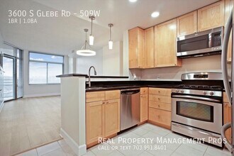 3600 S Glebe Rd in Arlington, VA - Building Photo - Building Photo