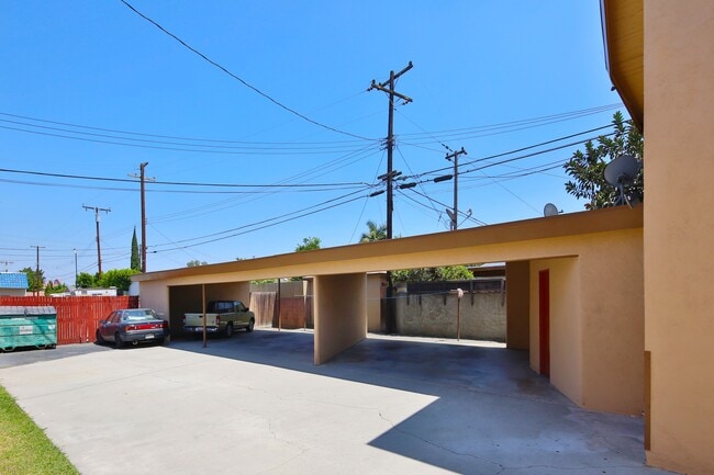 Arnett in Downey, CA - Building Photo - Building Photo