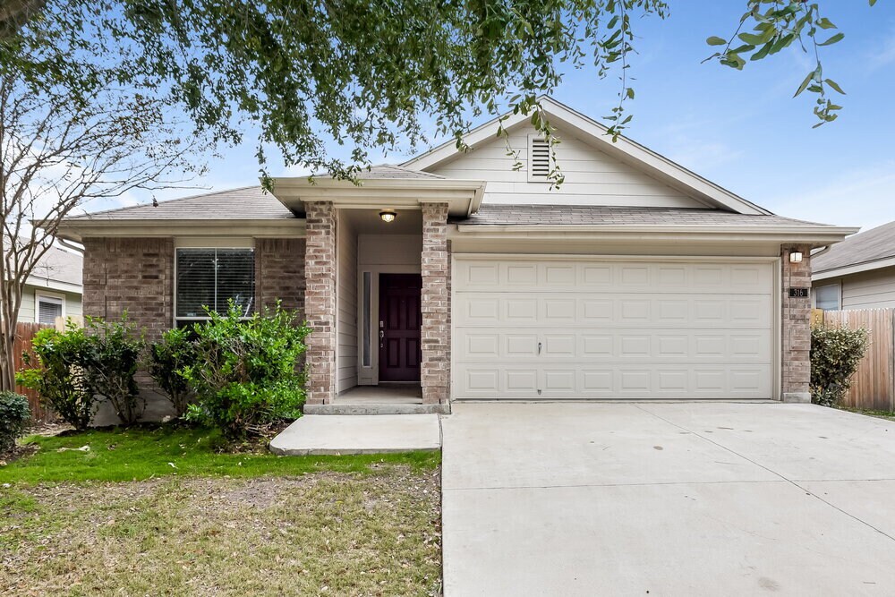316 Hummingbird Dr in New Braunfels, TX - Building Photo