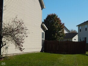 12631 Geist Cove Dr in Indianapolis, IN - Building Photo - Building Photo