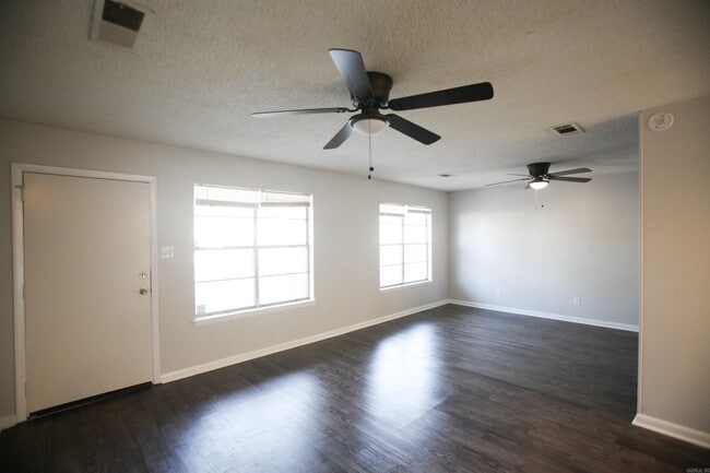 5519 Southboro Dr in Little Rock, AR - Building Photo - Building Photo