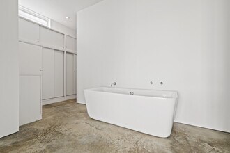 229 W 25th St in Houston, TX - Foto de edificio - Building Photo