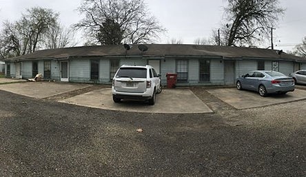1200 S Donoho St in Clarksville, TX - Foto de edificio