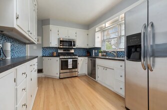 793 Pleasant Ave in Glen Ellyn, IL - Building Photo - Building Photo