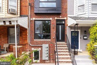 103 E Duval St in Philadelphia, PA - Building Photo - Building Photo