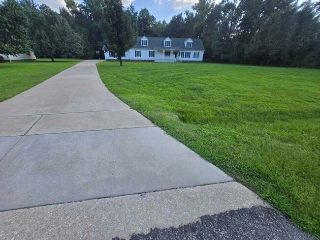 6151 Harrisontown Rd in Rocky Mount, NC - Building Photo - Building Photo