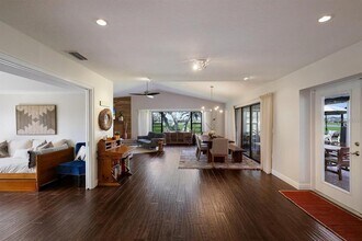 3705 Torrey Pines Blvd in Sarasota, FL - Building Photo - Building Photo