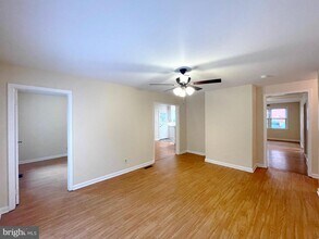 3894 Old Washington Rd in Waldorf, MD - Building Photo - Building Photo