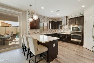 2364 E Runaway Bay Pl in Gilbert, AZ - Building Photo - Building Photo