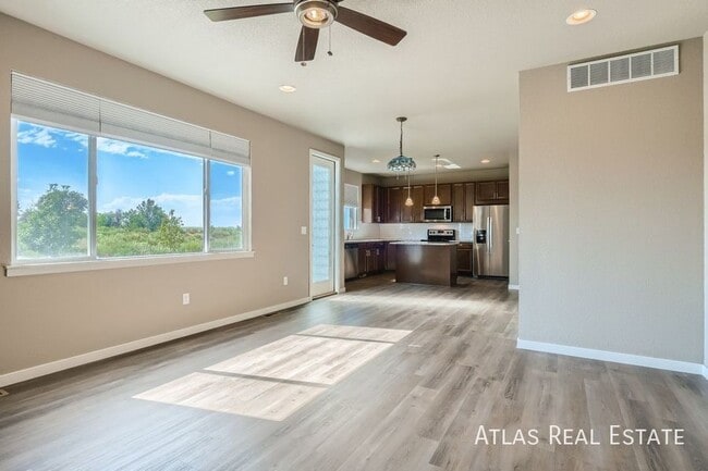 1121 104th Ave in Greeley, CO - Foto de edificio - Building Photo