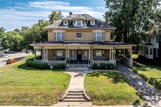 2120 Faraon St in St. Joseph, MO - Building Photo - Building Photo