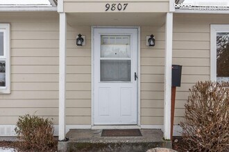 9807 32nd Ave SW in Seattle, WA - Building Photo - Building Photo