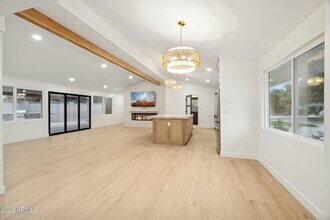 1216 W Rovey Ave in Phoenix, AZ - Building Photo - Building Photo