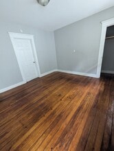 86 Dickerman St, Unit 2 in New Haven, CT - Foto de edificio - Building Photo