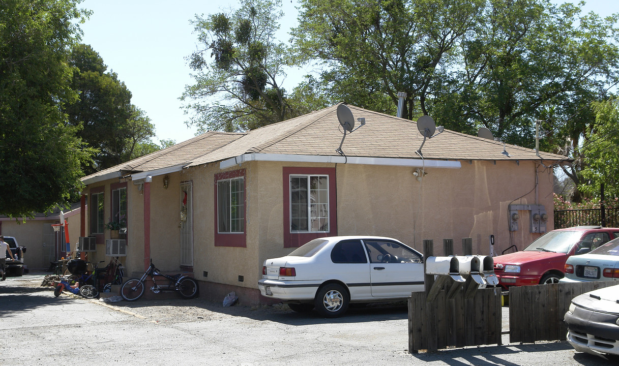 83 Bayview Ave in Bay Point, CA - Building Photo