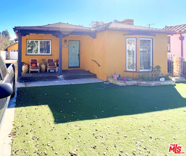 2652 S Bedford St in Los Angeles, CA - Building Photo - Building Photo