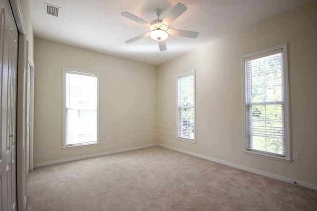 417 SW 129th Terrace in Newberry, FL - Building Photo - Building Photo