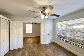 6780 Meade St in Hollywood, FL - Building Photo - Building Photo