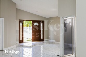 5860 SW 150th Ave in Miami, FL - Building Photo - Building Photo