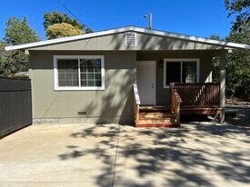 1440 Bassett Dr in Concord, CA - Building Photo