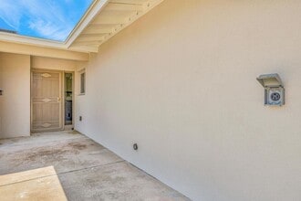 227 E Ellis Dr in Tempe, AZ - Building Photo - Building Photo