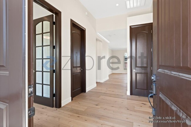 28373 Lindly Ln in Tracy, CA - Foto de edificio - Building Photo