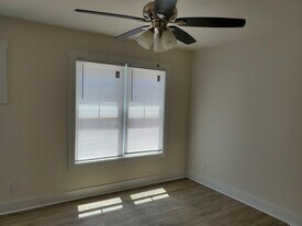 203 N Dillard St in Blackstone, VA - Building Photo