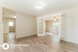 7525 Foxbloom Dr in Port Richey, FL - Building Photo - Building Photo