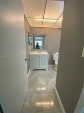 18815 NW 62nd Ave, Unit 103 in Hialeah, FL - Building Photo - Building Photo