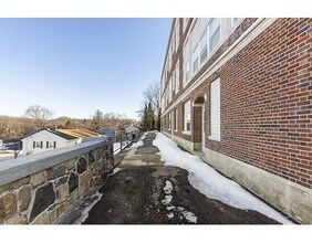 21 Middlesex Ave in Worcester, MA - Building Photo - Building Photo