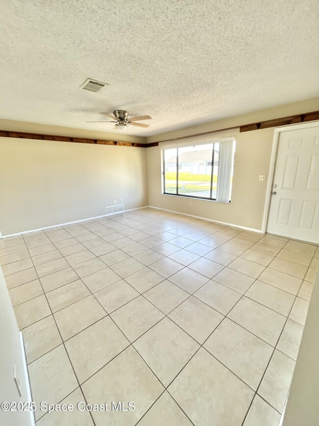 1436 Valerius St SE in Palm Bay, FL - Building Photo - Building Photo