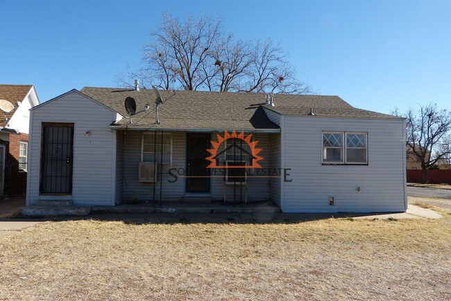 property at 901 Sheldon St