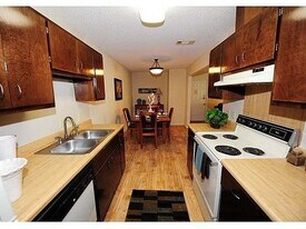 Wildwood in Thomasville, GA - Building Photo