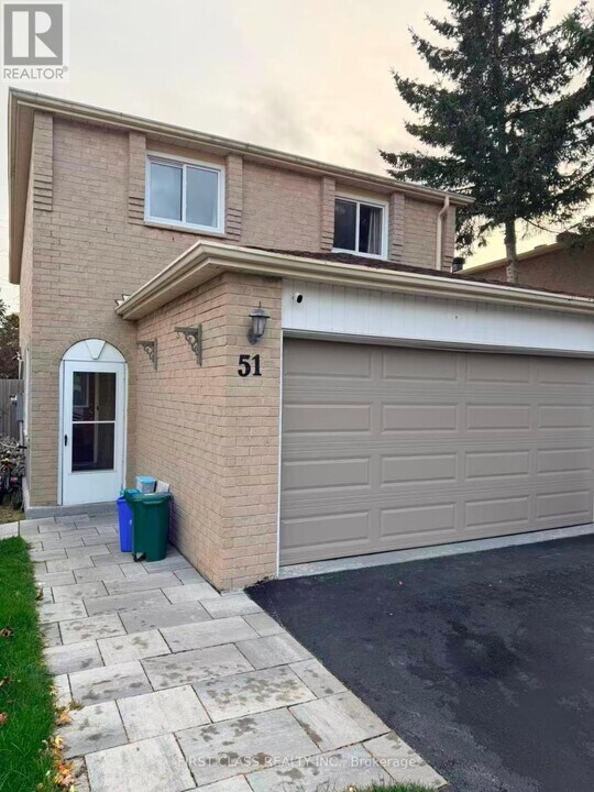 51 Chase Ct in Markham, ON - Building Photo