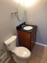 1240A Pine Grove St in Bristol, PA - Building Photo - Building Photo