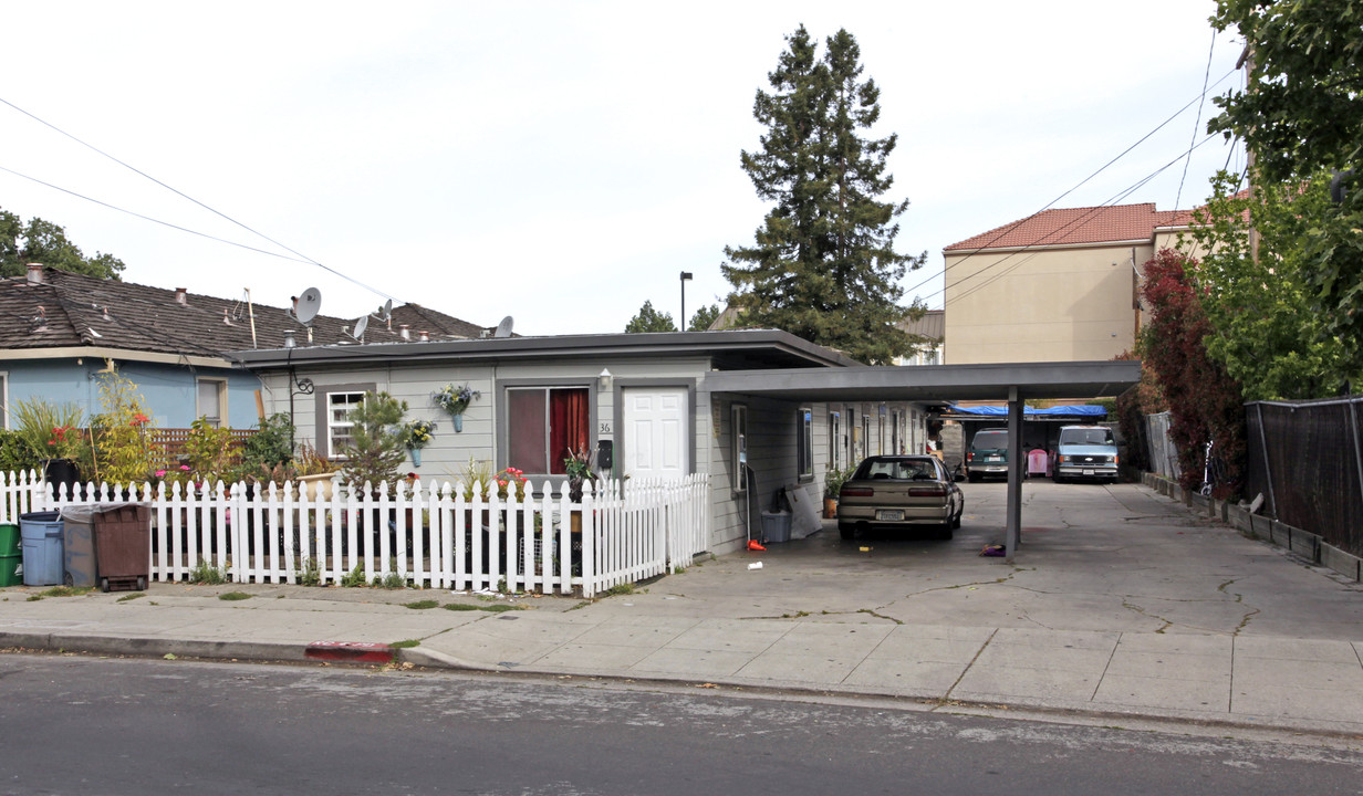 36-42 Oak Ave in Redwood City, CA - Building Photo