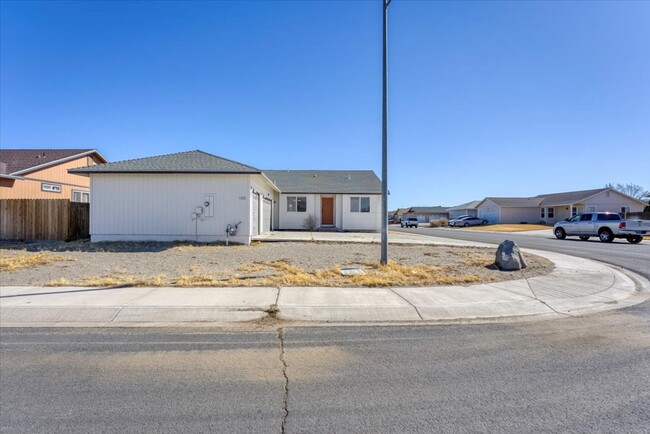 1222 Jacob Ln in Fernley, NV - Building Photo - Building Photo