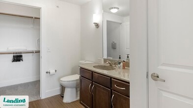 7373 Valley View Ln, Unit 2059 in Dallas, TX - Building Photo - Building Photo