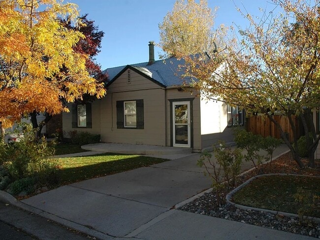 property at 1626 Hoyt St