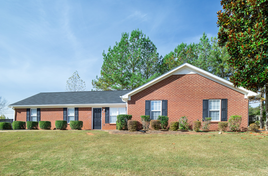 Welcome to Park Oaks! in Athens, GA - Building Photo