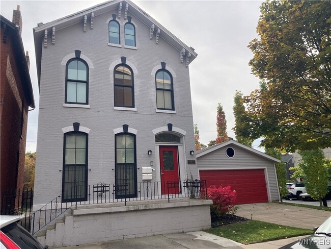 property at 62 Tracy St