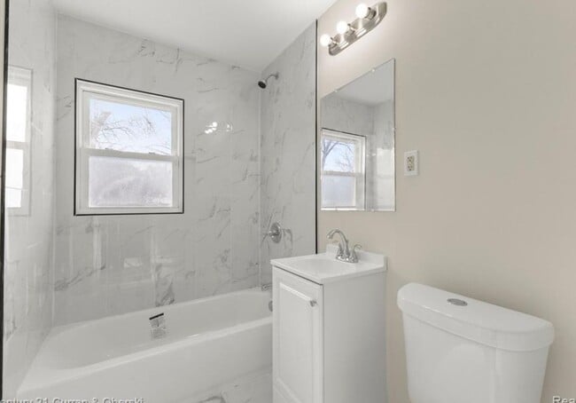 12674 Riad St in Detroit, MI - Building Photo - Building Photo